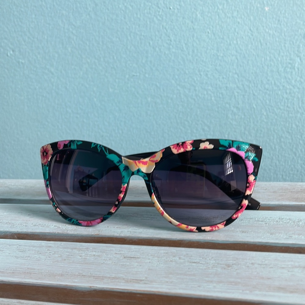 Floral print frames - Picture 3 of 11